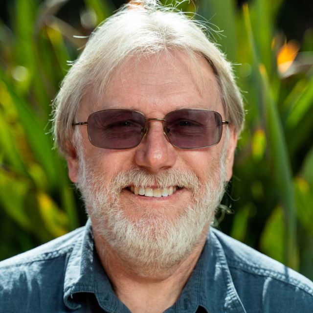 photo of Dar Roberts