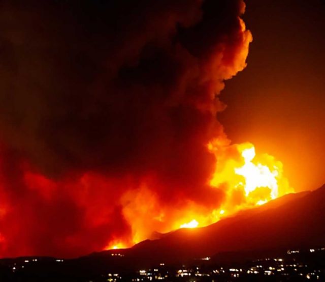 Flames from the Cave Fire light up the sky in southern Santa Barbara County. Credit: Daniel Anderson